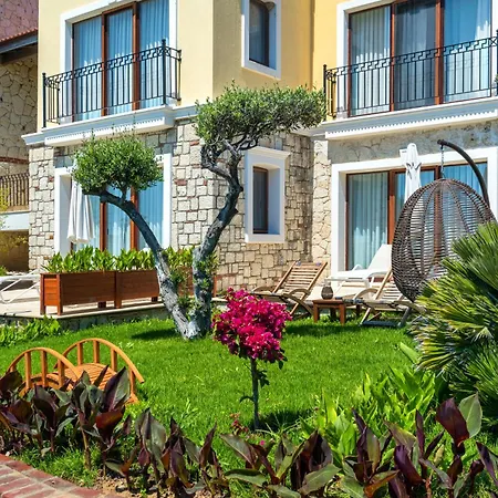 Cocos The Club Solto Alacati